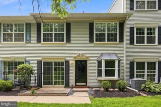 67 CHEVERNY CT, Hamilton, NJ 08619