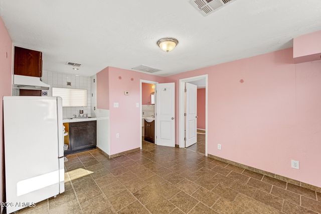 2015 N 8TH Street, Phoenix, AZ 85006