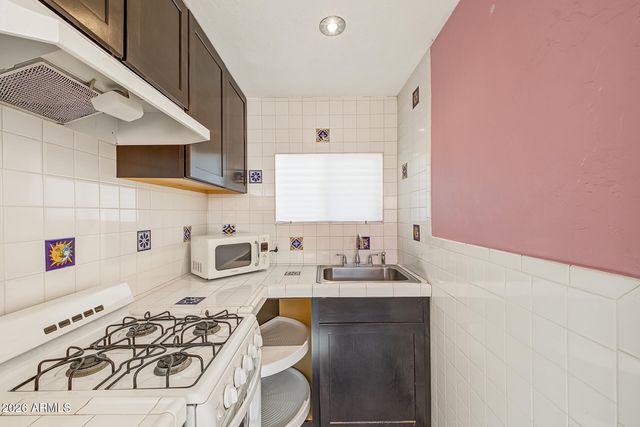 2015 N 8TH Street, Phoenix, AZ 85006