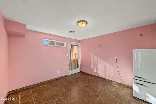 2015 N 8TH Street, Phoenix, AZ 85006