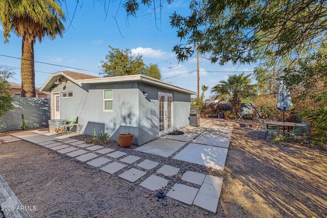 2015 N 8TH Street, Phoenix, AZ 85006