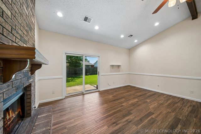 17673 S TACOMA Street, Mounds, OK 74047