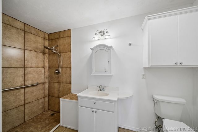 17673 S TACOMA Street, Mounds, OK 74047