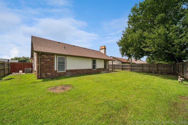 17673 S TACOMA Street, Mounds, OK 74047