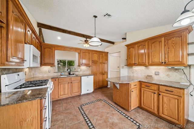 17673 S TACOMA Street, Mounds, OK 74047