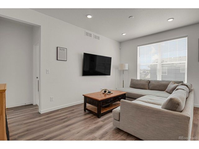 991 Horsetail Loop, Elizabeth, CO 80107