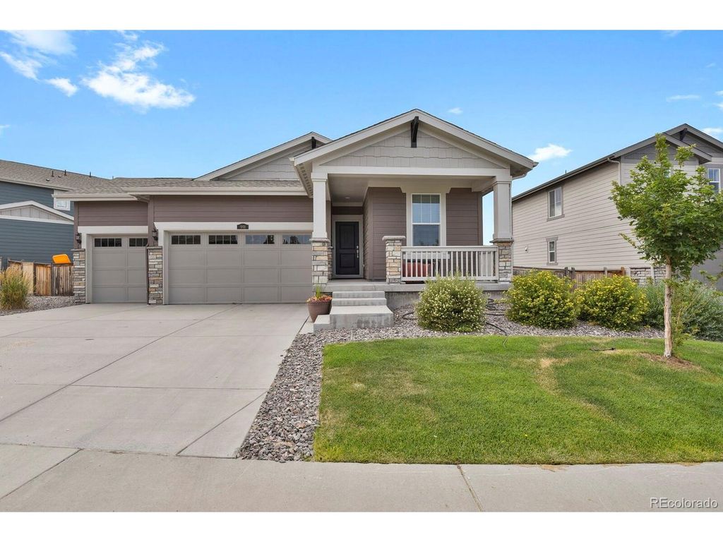 991 Horsetail Loop, Elizabeth, CO 80107