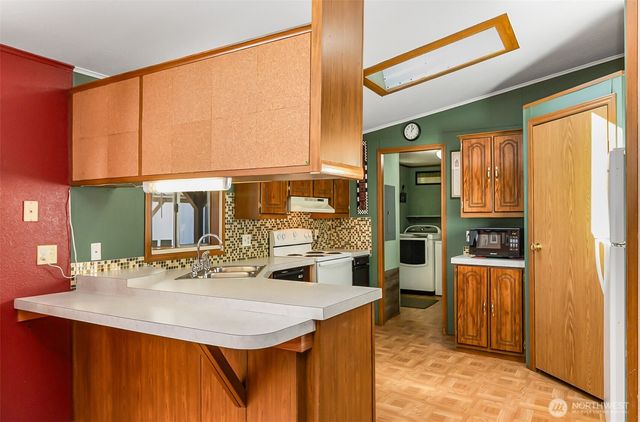 415 Lakeview Road #K4, Lynnwood, WA 98087