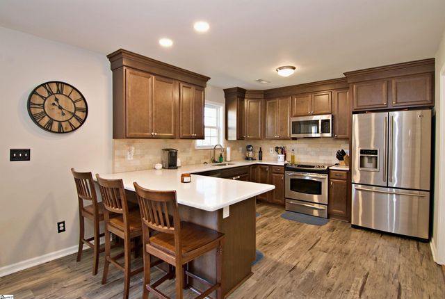 332 Bowlan Road, Belton, SC 29627