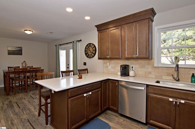 332 Bowlan Road, Belton, SC 29627