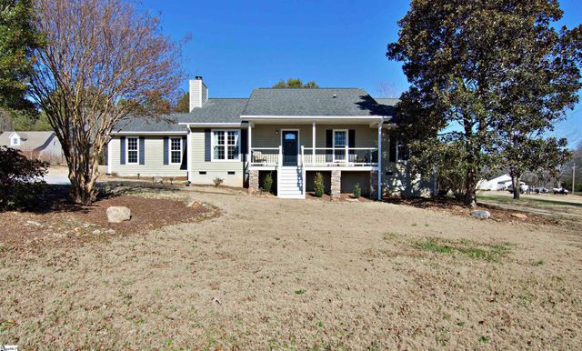 332 Bowlan Road, Belton, SC 29627
