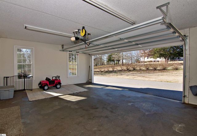 332 Bowlan Road, Belton, SC 29627