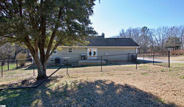 332 Bowlan Road, Belton, SC 29627
