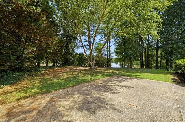 408 Royal Dornoch, Smithfield, VA 23430