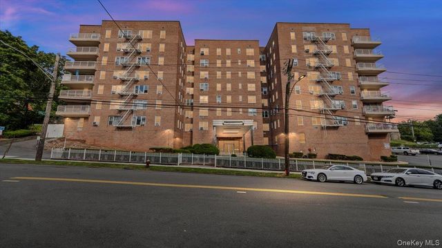 300 N Broadway 4M, Yonkers, NY 10701