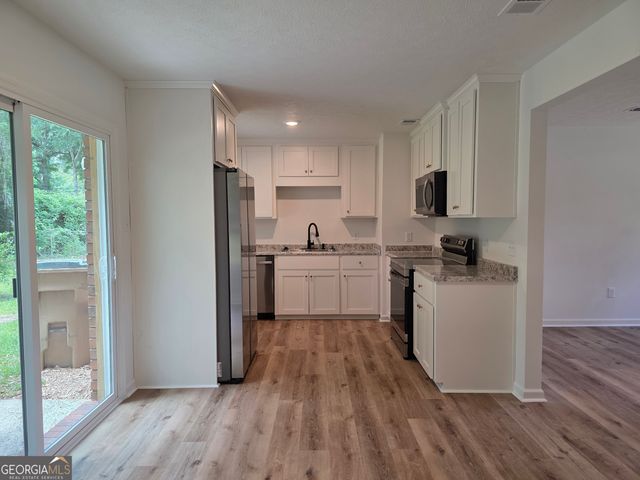 205 Whitehall Avenue, Rincon, GA 31326