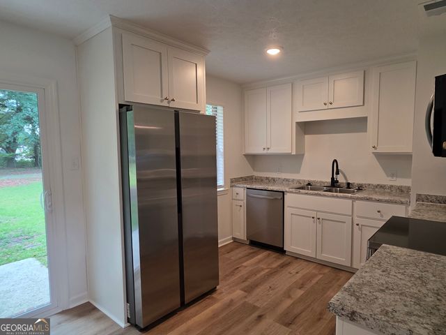 205 Whitehall Avenue, Rincon, GA 31326