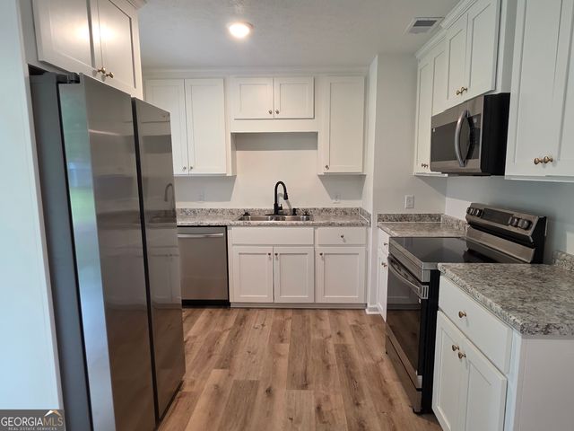 205 Whitehall Avenue, Rincon, GA 31326