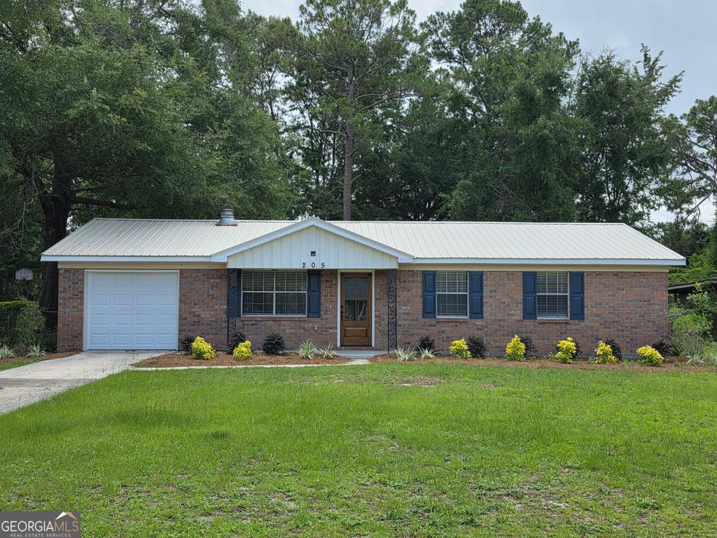 205 Whitehall Avenue, Rincon, GA 31326