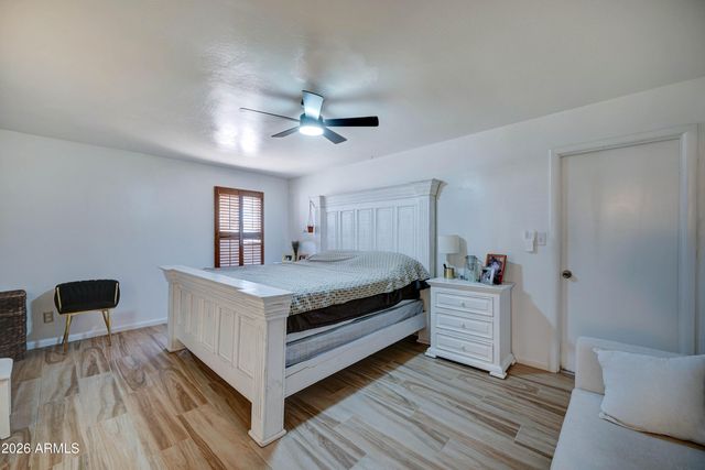 498 W GAIL Drive, Chandler, AZ 85225