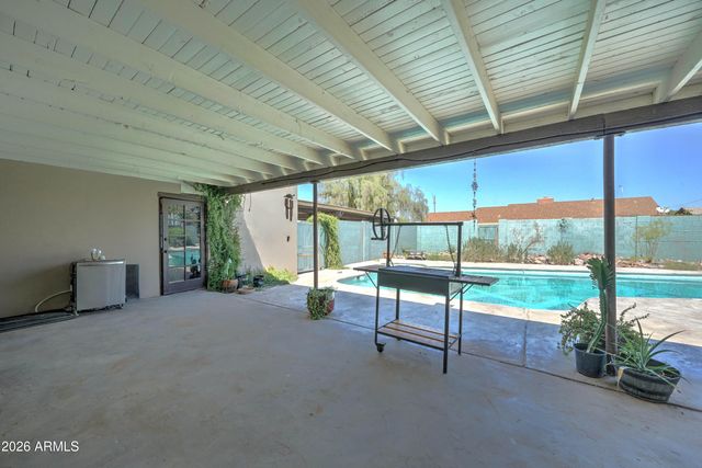 498 W GAIL Drive, Chandler, AZ 85225