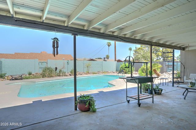 498 W GAIL Drive, Chandler, AZ 85225