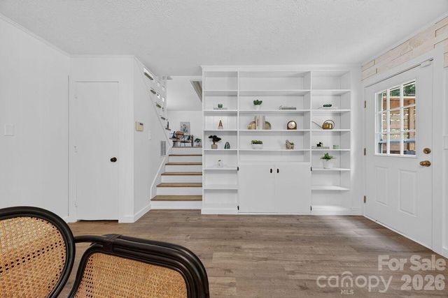 23 Clearbrook Road, Asheville, NC 28805