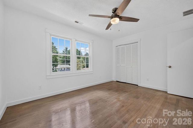 23 Clearbrook Road, Asheville, NC 28805