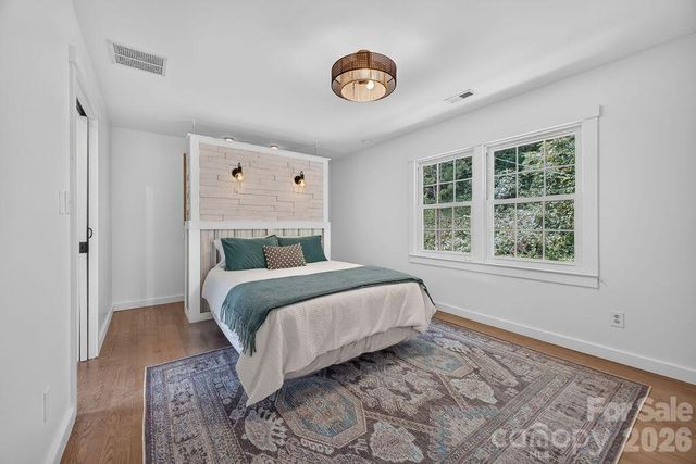 23 Clearbrook Road, Asheville, NC 28805