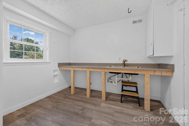 23 Clearbrook Road, Asheville, NC 28805