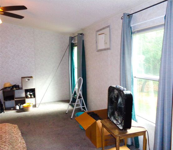 5525 Cedar Oaks Road, Grandview, TX 76050