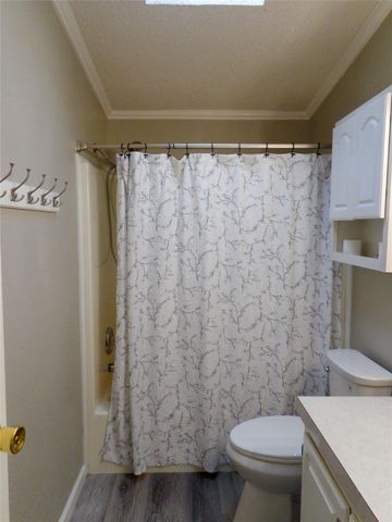 5525 Cedar Oaks Road, Grandview, TX 76050
