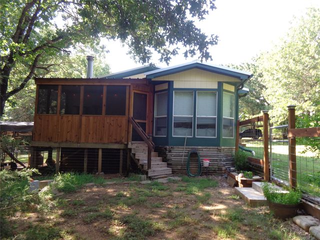 5525 Cedar Oaks Road, Grandview, TX 76050