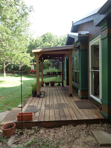 5525 Cedar Oaks Road, Grandview, TX 76050