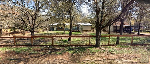 5525 Cedar Oaks Road, Grandview, TX 76050