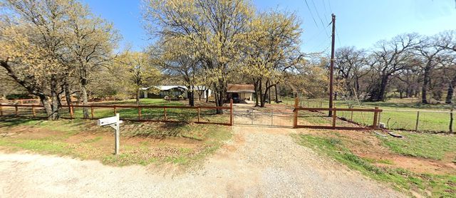 5525 Cedar Oaks Road, Grandview, TX 76050