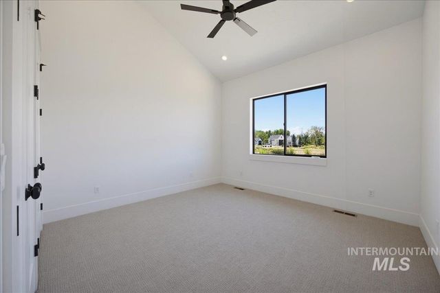 584 Founder Ave, Middleton, ID 83644