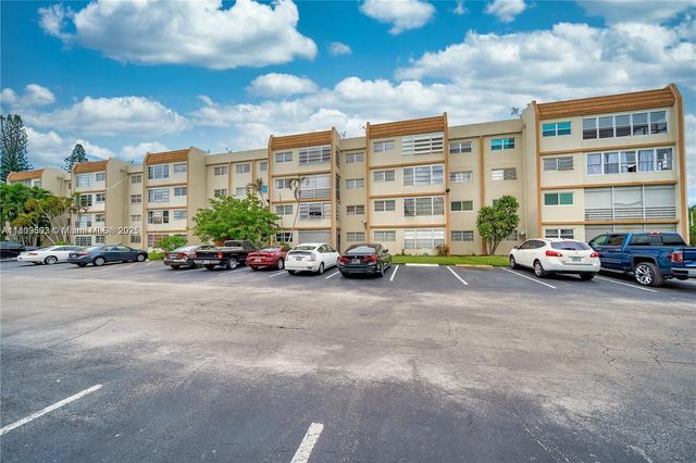 2301 NW 41st Ave 209, Lauderhill, FL 33313