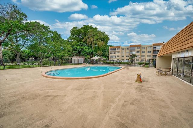 2301 NW 41st Ave 209, Lauderhill, FL 33313