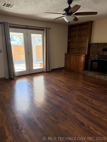 719 E Tennessee Avenue, Mcalester, OK 74501