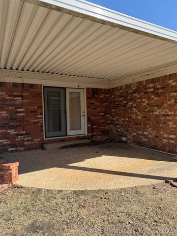 719 E Tennessee Avenue, Mcalester, OK 74501