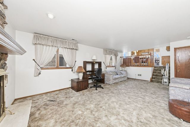 5841 W 75th Place, Burbank, IL 60459