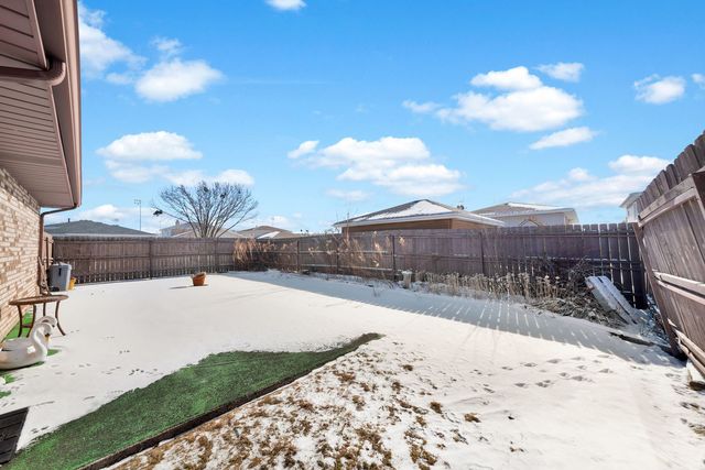 5841 W 75th Place, Burbank, IL 60459