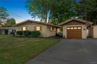 132 Barclay Road, Camillus, NY 13031