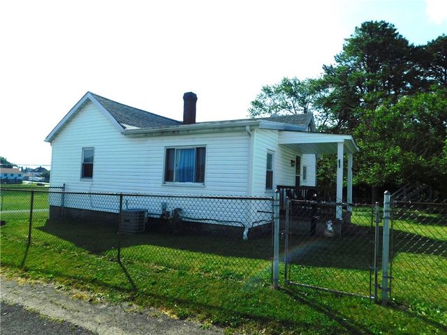 98 Easy Street, Uniontown, PA 15401