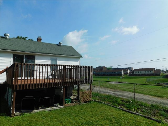 98 Easy Street, Uniontown, PA 15401