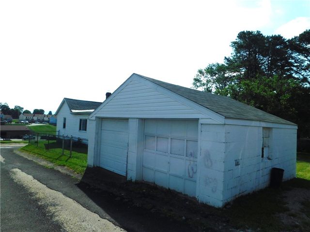 98 Easy Street, Uniontown, PA 15401