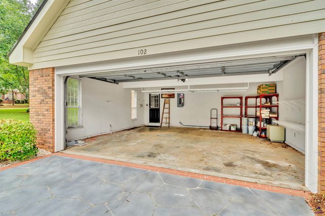 102 Monarch Place, Warner Robins, GA 31088