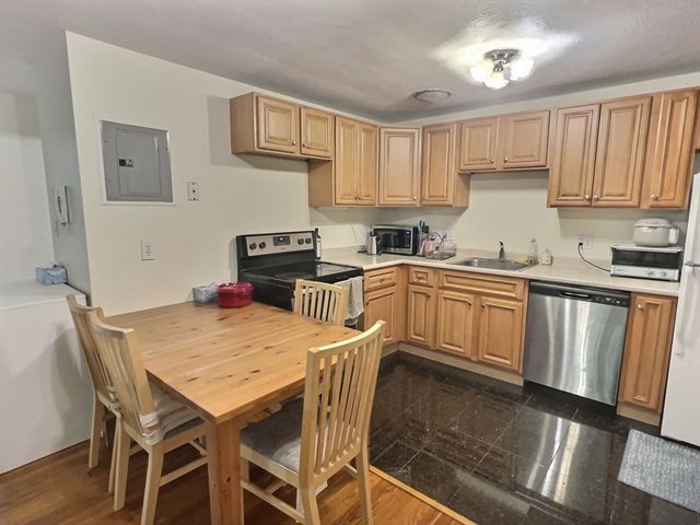 217 Kent 12, Brookline, MA 02446