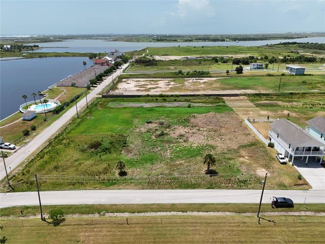 2449 103rd Street, Galveston, TX 77554